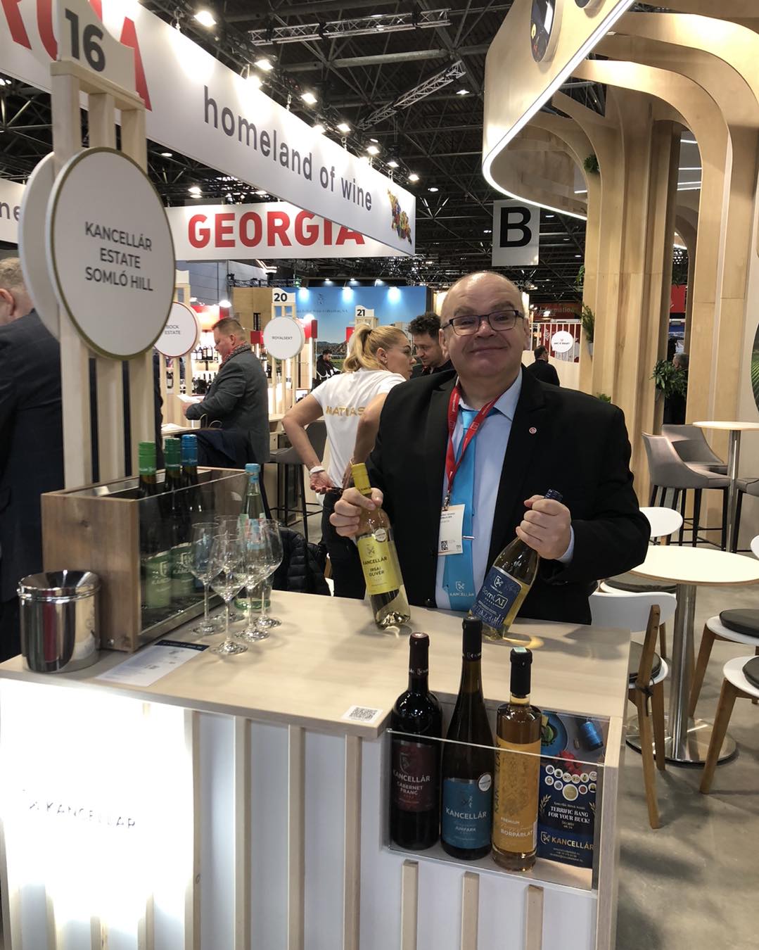 Kancellár a Föld körül: Düsseldorfban a ProWein-on!